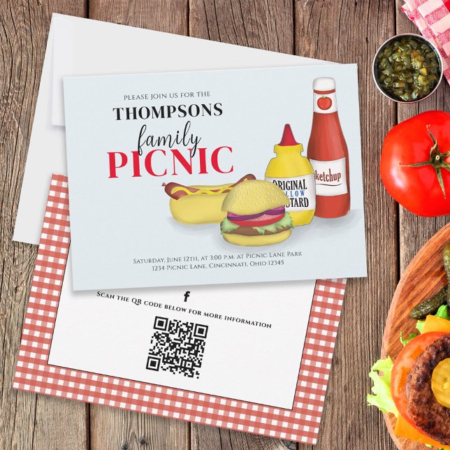 Barbeque Avslappnad Picnic Family Reunion Hamburge Inbjudningar (BBQ invitation with Family picnic wording and hand-drawn hamburgers and hotdogs. )