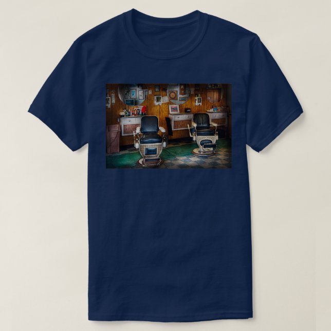 Barber Frenchtown NJ Två gamla barberstolar T Shirt (Design framsida)