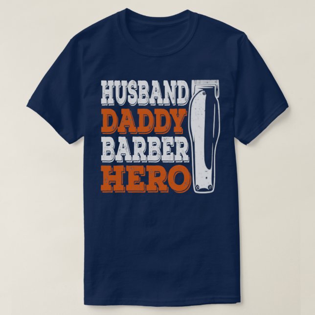Barber Pappa Funny Hairdresser Gift T Shirt (Design framsida)