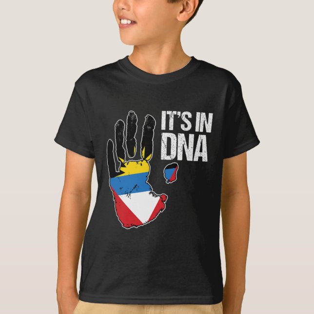 Barbuda Antigua Det är i min DNA Barbudan Antiguan T Shirt (Framsida)