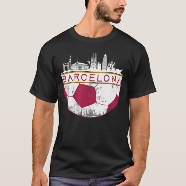 Barcelona City Skyline Soccer Sports Fans Cool gir T Shirt (Framsida)
