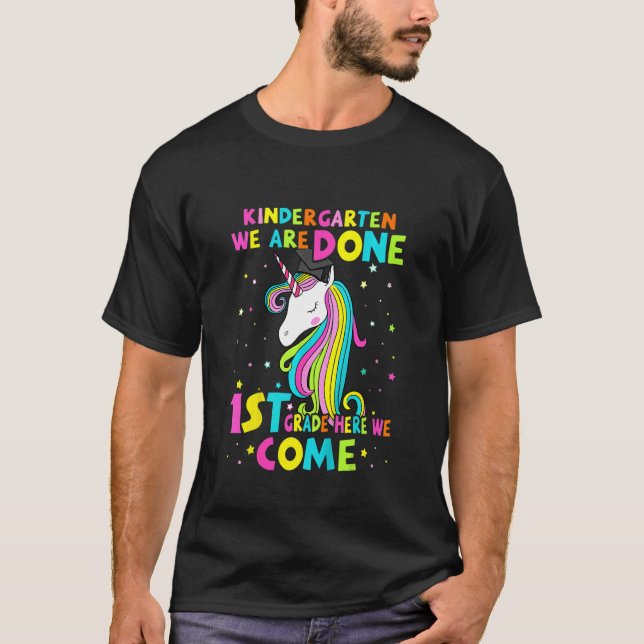 Bards Back School Magic Unicorn 1:a Klass här T Shirt (Framsida)