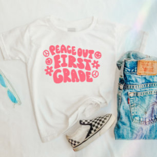 Bards Peace Out First Klass T-Shirt in Rosa