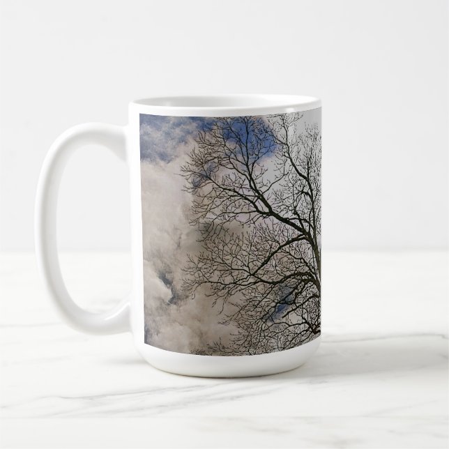 Bare Träd & Clouded Himlar Nature Design Kaffemugg (Vänster)
