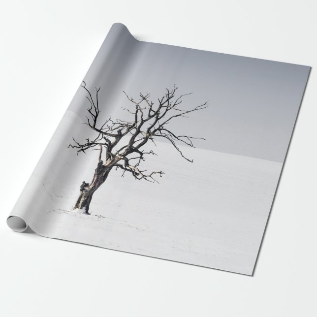 BARE TRÄD I SNÖ MITTEN PRESENTPAPPER (Utrullad)