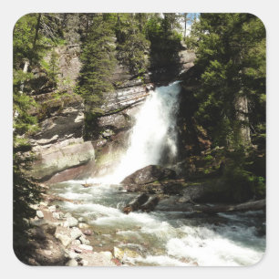 Baring Falls vid Glacier National Park Fyrkantigt Klistermärke