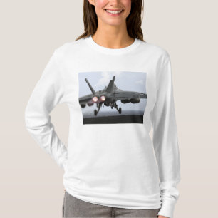 Barkasser för en bålgeting för F/A-18E toppna Tee Shirt
