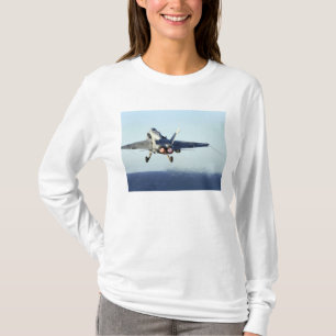 Barkasser för en F-/A-18Cbålgeting från flyg Tee