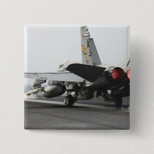 Barkasser för en F-/A-18Cbålgeting från flygdä Knapp