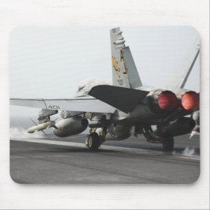 Barkasser för en F-/A-18Cbålgeting från flygdä Musmatta