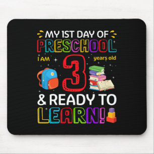Barn 1:a dagen med Preschool Jag är 3 år gammal oc Musmatta