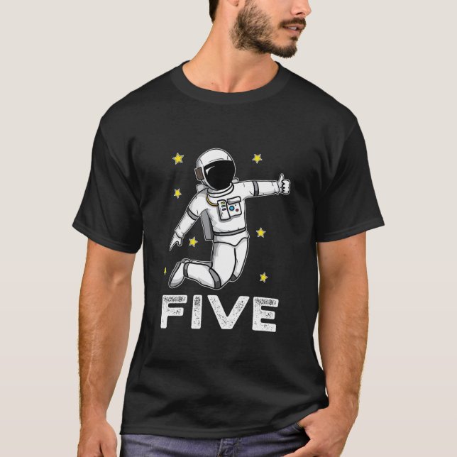 Barn 5 år gamla födelsedagspojken Astronaut Gifts  T Shirt (Framsida)