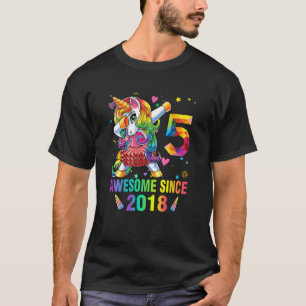 Barn 5 år gammal 5:e födelsedagen Unicorn Dabbing T Shirt