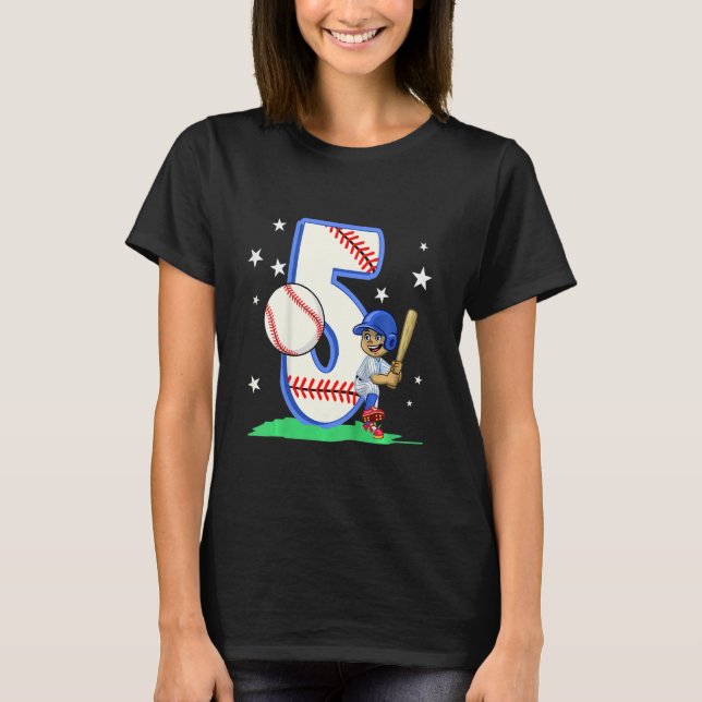 Barn 5 år gammal doftande Boy Baseball Player Birt T Shirt (Framsida)