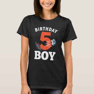 Barn 5:e födelsedag Soccer Boy 5 År Gammal Fotboll T Shirt