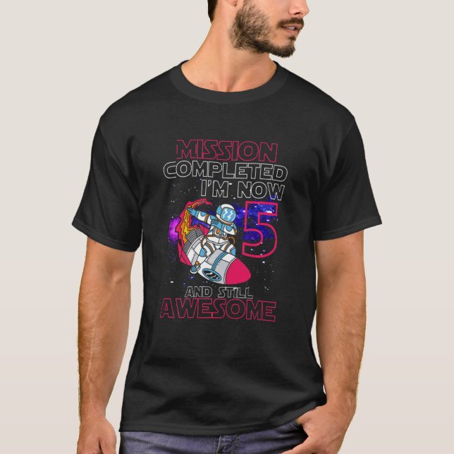 Barn 5: e födelsedagen Uppdrag Slutförd astronaut  T Shirt (Framsida)