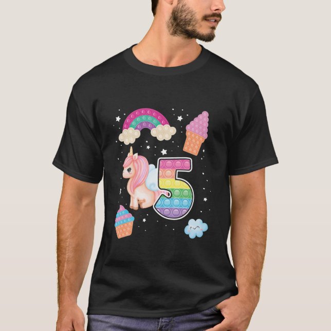 Barn 5: Magic Poppin Birthday Unicorn Popular 5 T Shirt (Framsida)