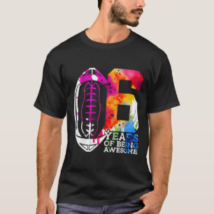 Barn 6 år som fotboll i 6e vid Fantastisk T Shirt