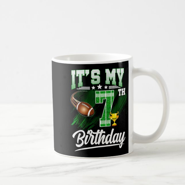 Barn 7 år Det är min 7-årsdag Fotbollstema Kaffemugg (Höger)
