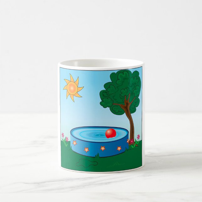 Barn bakgård pool scen med solträd kaffemugg (Skapare uppladdad)