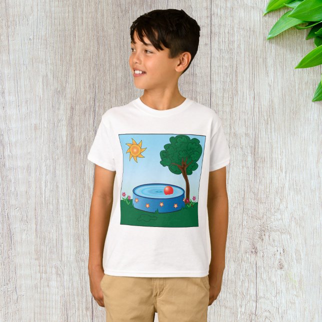 Barn bakgård pool scen med solträd t shirt (Skapare uppladdad)