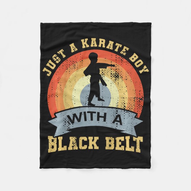 Barn Bara En Karate Pojke Med Svart Bälte  Fleecefilt (Framsidan)