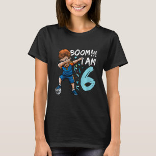 Barn Dabbing Birthday Boy Soccer 6e Birthday 6 Ye T Shirt