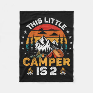 Barn Denna lilla camper är 2 år gammal camping 2nd Fleecefilt