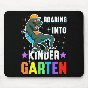 Barn Dinosaur Tillbaka Till Skolan Ryter In I Förs Musmatta