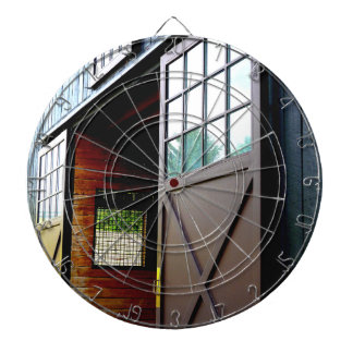 Barn Door Perspective Darttavla