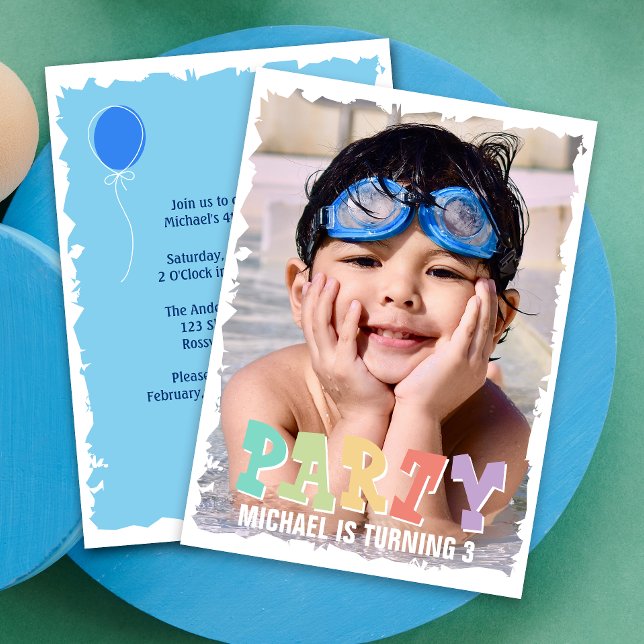 Barn Enkel ljusblå Födelsedagsfest Inbjudningar (Make your little one's birthday extra special with adorable invitations featuring their cute photo.)