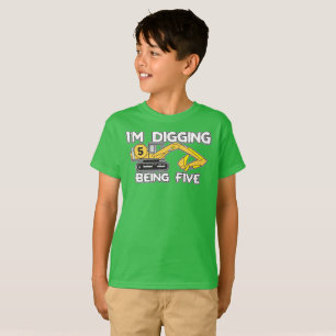 Barn femte födelsedagen jag Gräver vara fem T Shirt