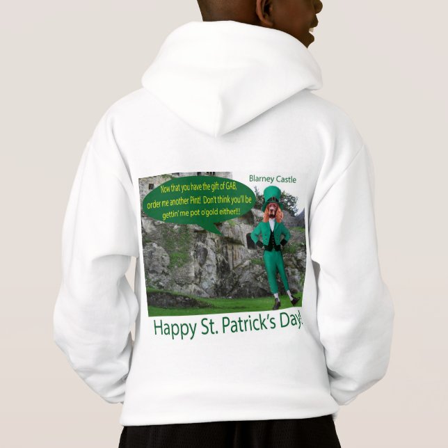 Barn hoodie. Lycklig St. Patrick's Day. T Shirt (Baksida)