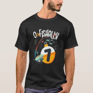 Barn i 7:e vid födelsedagsfiske efter pojkar och f t shirt