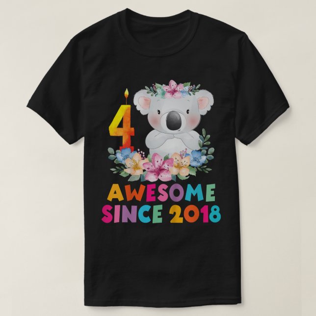 Barn i Cute Koala har 4 års födelsedagsutrustning  T Shirt (Design framsida)