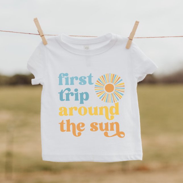 Barn i första Resa runt Sol T-Shirt (Skapare uppladdad)