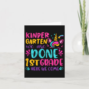 Barn i Kindergarten, 1:a Klass i går i skolan Kort