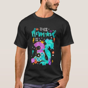 Barn i klåda Den här Sjöjungfrun är 3 år gamla T Shirt