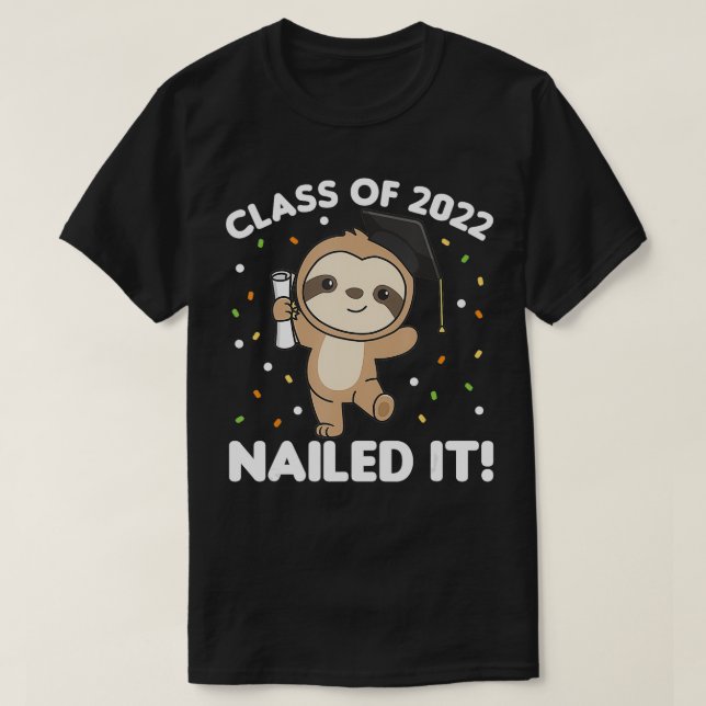 Barn i klass 2022 Natrice Sloth Studenten T Shirt (Design framsida)