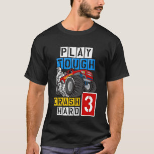 Barn i Monster Lastbil 3:e födelsedagen spelar Tuf T Shirt