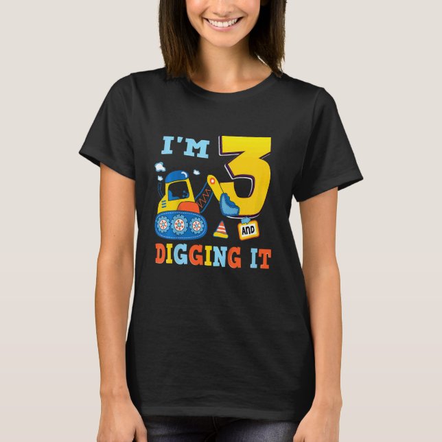 Barn jag är 3 och Gräver det 3:e födelsedagskonstr T Shirt (Framsida)