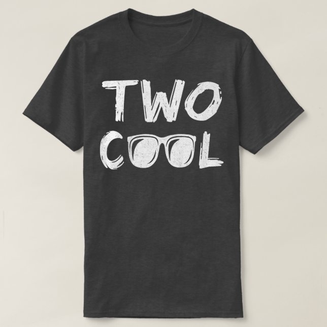 Barn med Coola 2:a födelsedagspressen Gift 2-årig  T Shirt (Design framsida)