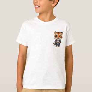 Barn med verkställande tigerboss som håller kaffek t shirt