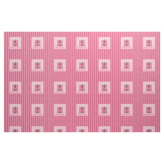 Barn Monogrammed "M" Rosa Moose Tyg (Fat Quarter)