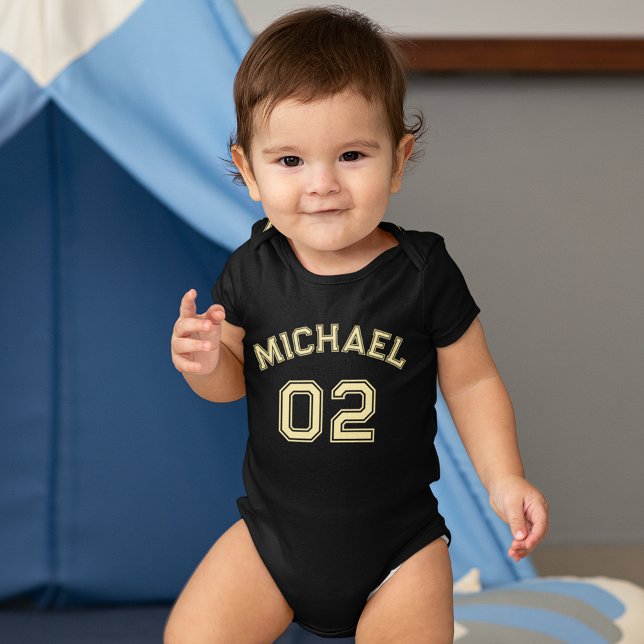 Barn Namn Jersey Number Sports Cotton T Shirt (Infant Boy Girl Name Jersey Number Sports Cotton Baby Bodysuit)