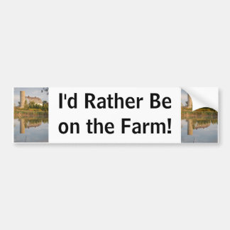 Barn reflekterat i vattnet bildekal
