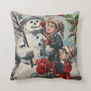 Barn Skapar Snögubbe Holly Kudde