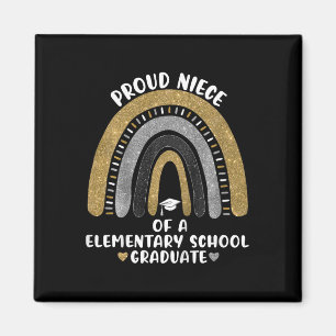 Barn som är stolt över att ha stulit en grundskola magnet