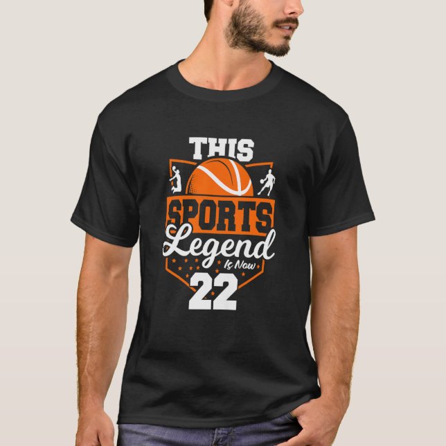 Barn som den här sportlegenden är nu 22 basketmatc t shirt (Framsida)