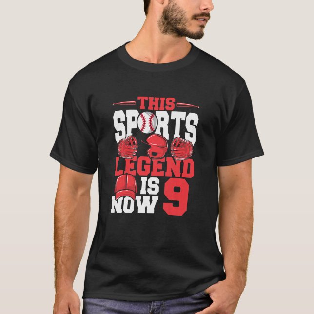 Barn som det här sportlegendet är nu 9 basebollspe t shirt (Framsida)